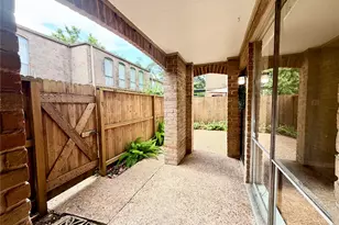 4639 Wild Indigo St, Houston, TX 77027 - Photo 6