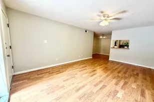 4639 Wild Indigo St, Houston, TX 77027 - Photo 16