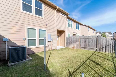 1135 Lexington Grove Drive, Missouri City, TX 77459 - Photo 2