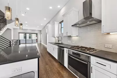 5707 Larkin Street #B, Houston, TX 77007 - Photo 10