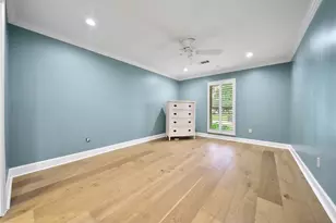 1034 Thornton Rd, Houston, TX 77018 - Photo 16