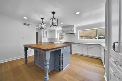 1034 Thornton Road, Houston, TX 77018 - Photo 6