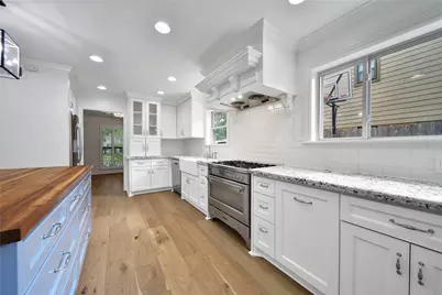 1034 Thornton Road, Houston, TX 77018 - Photo 10