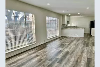 2101 Fountain View Drive #76, Houston, TX 77057 - Photo 12