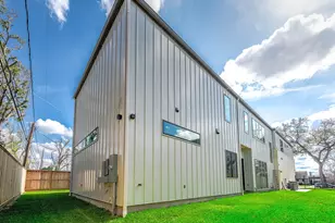 408 W 30th St, Houston, TX 77018 - Photo 40