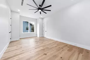 408 W 30th St, Houston, TX 77018 - Photo 32