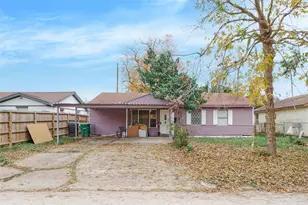 1629 Demaree Ln, Houston, TX 77029 - Photo 1