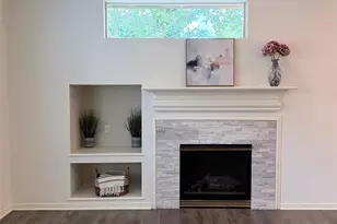 71 W Honey Grove Pl, The Woodlands, TX 77382 - Photo 8