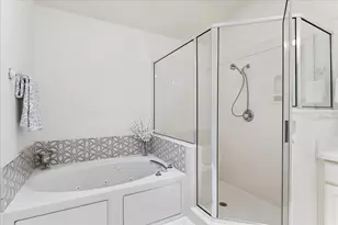 71 W Honey Grove Pl, The Woodlands, TX 77382 - Photo 20