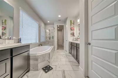 8827 Harbor Pines Drive, Cypress, TX 77433 - Photo 26
