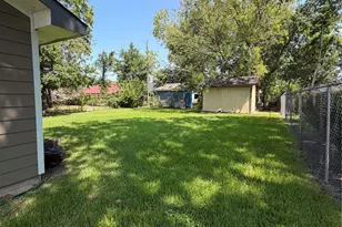 8439 Botany Ln, Houston, TX 77075 - Photo 6