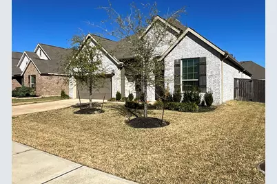 3719 Aspen Springs Drive, Rosenberg, TX 77469 - Photo 2