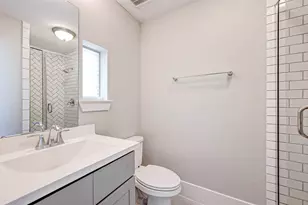 715 Algona Ave, Houston, TX 77008 - Photo 36