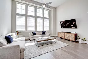 715 Algona Ave, Houston, TX 77008 - Photo 16