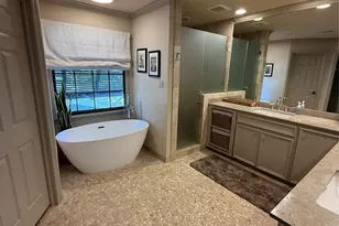 3735 Del Monte Dr, Houston, TX 77019 - Photo 14