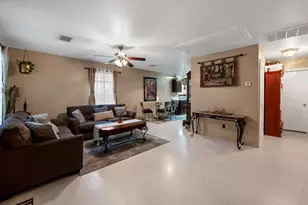 11411 Roandale Dr, Houston, TX 77048 - Photo 2