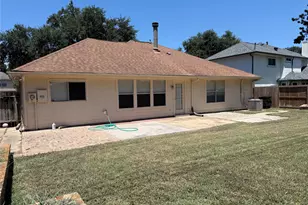 9035 Waving Fields Dr, Houston, TX 77064 - Photo 18