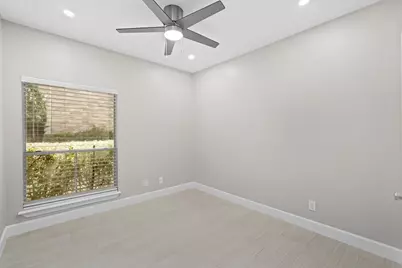 2300 Augusta Drive #37, Houston, TX 77057 - Photo 8