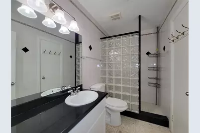 5239 Arboles Drive #P, Houston, TX 77035 - Photo 28