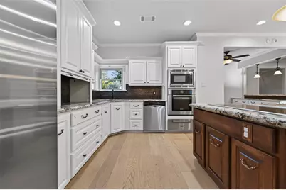 1614 Crestmont Street, Wharton, TX 77488 - Photo 16