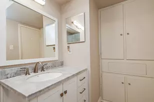 2700 Bellefontaine St, Houston, TX 77025 - Photo 18