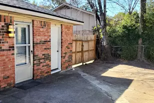 15414 W Hampton Cir, Houston, TX 77071 - Photo 6