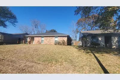 15414 W Hampton Circle, Houston, TX 77071 - Photo 2