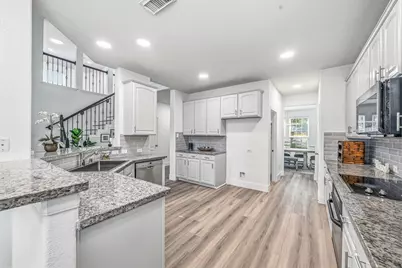 8011 Emperors Pass, Missouri City, TX 77459 - Photo 18