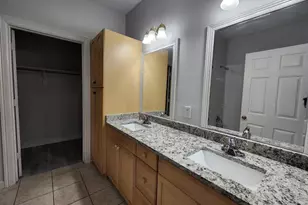 11045 Landswalk Dr, Houston, TX 77099 - Photo 6