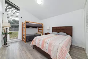 8808 Wateka Dr, Houston, TX 77074 - Photo 24