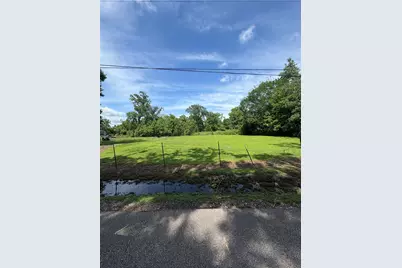 1909 Bell Street, Dayton, TX 77535 - Photo 2