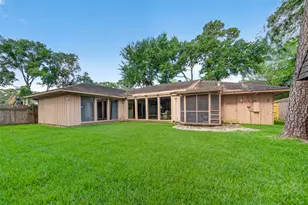 1746 Nocturne Ln, Houston, TX 77043 - Photo 20