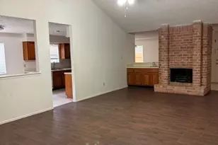 11323 Mulholland Dr, Stafford, TX 77477 - Photo 4