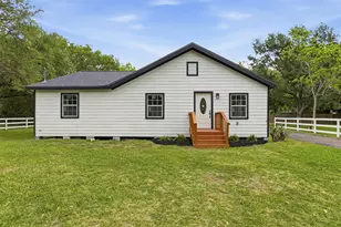 8414 Schiro Rd, Hitchcock, TX 77563 - Photo 6