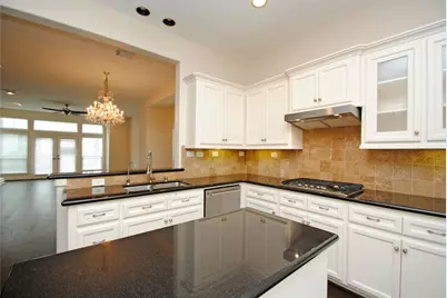 562 Bomar Street, Houston, TX 77006 - Photo 6