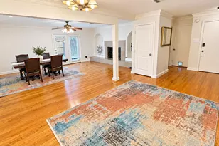3102 Newcastle Dr, Houston, TX 77027 - Photo 10