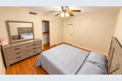 3102 Newcastle Drive, Houston, TX 77027 - Photo 20