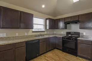 5826 Long Arbo, Katy, TX 77449 - Photo 4
