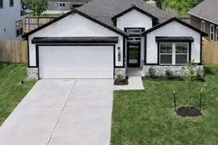 410 Zeus Mountains Dr, Crosby, TX 77532 - Photo 2