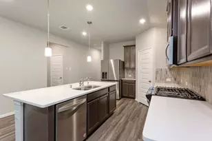 6915 Lebec, Rosharon, TX 77583 - Photo 6