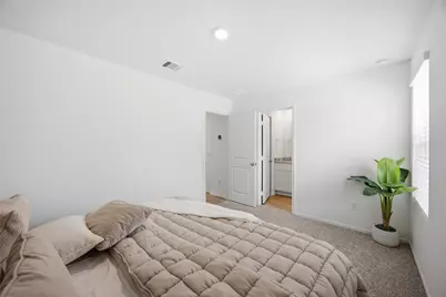 6015 Pineapple Street, Houston, TX 77048 - Photo 10