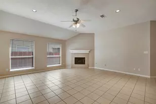 11843 Belle Ct, Pinehurst, TX 77362 - Photo 10
