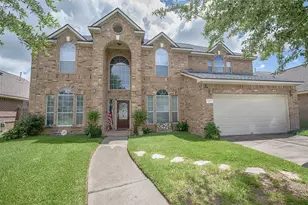 2213 Jernigan Ford, Dickinson, TX 77539 - Photo 1