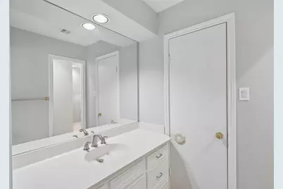 12059 S Circle Drive, Houston, TX 77071 - Photo 34