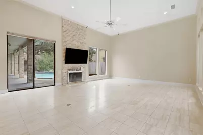 12059 S Circle Drive, Houston, TX 77071 - Photo 8