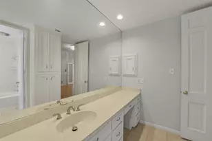 2423 Nantucket Dr, Houston, TX 77057 - Photo 20