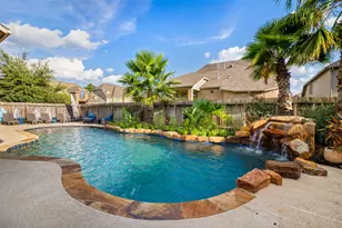 7103 Avalon Bluff Dr, Spring, TX 77379 - Photo 2