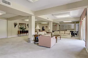 7555 Katy Fwy Freeway, Houston, TX 77024 - Photo 34