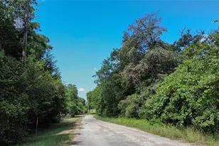 000 Phillips, Lexington, TX 78947 - Photo 1