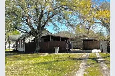5220 E Parkway Drive, Beaumont, TX 77705 - Photo 1